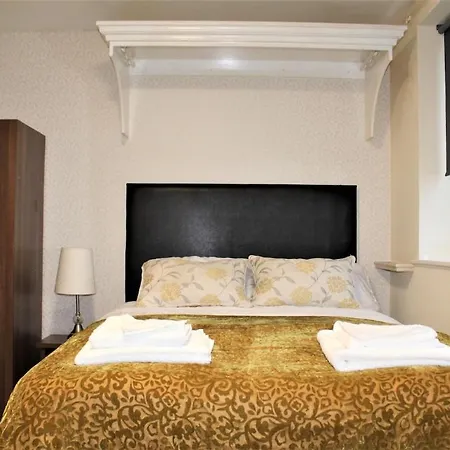 The Alpha - St Lukes Apartment